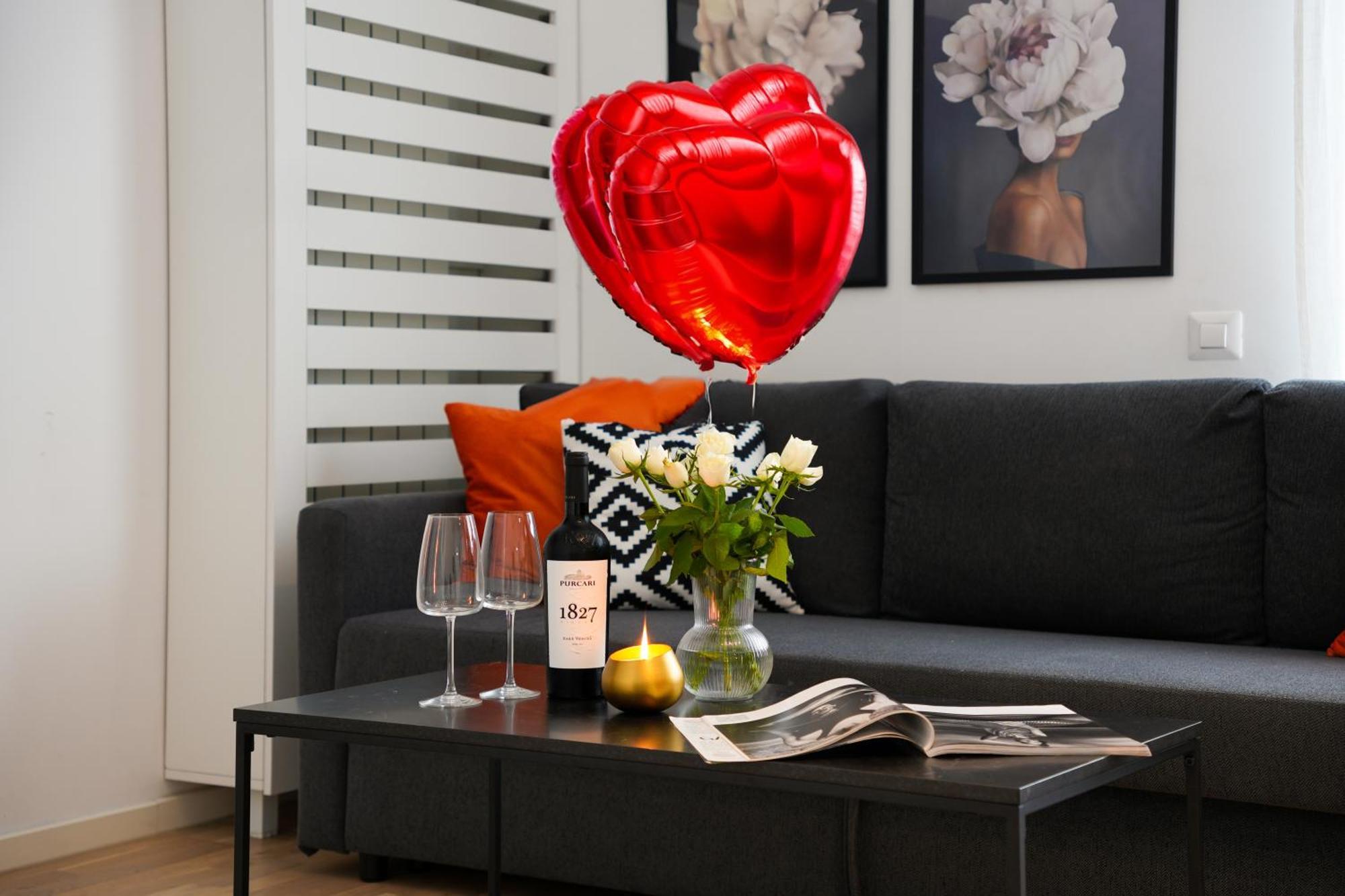 Maria - Modern Apartment With Parking And Workspace Bukarest Kültér fotó
