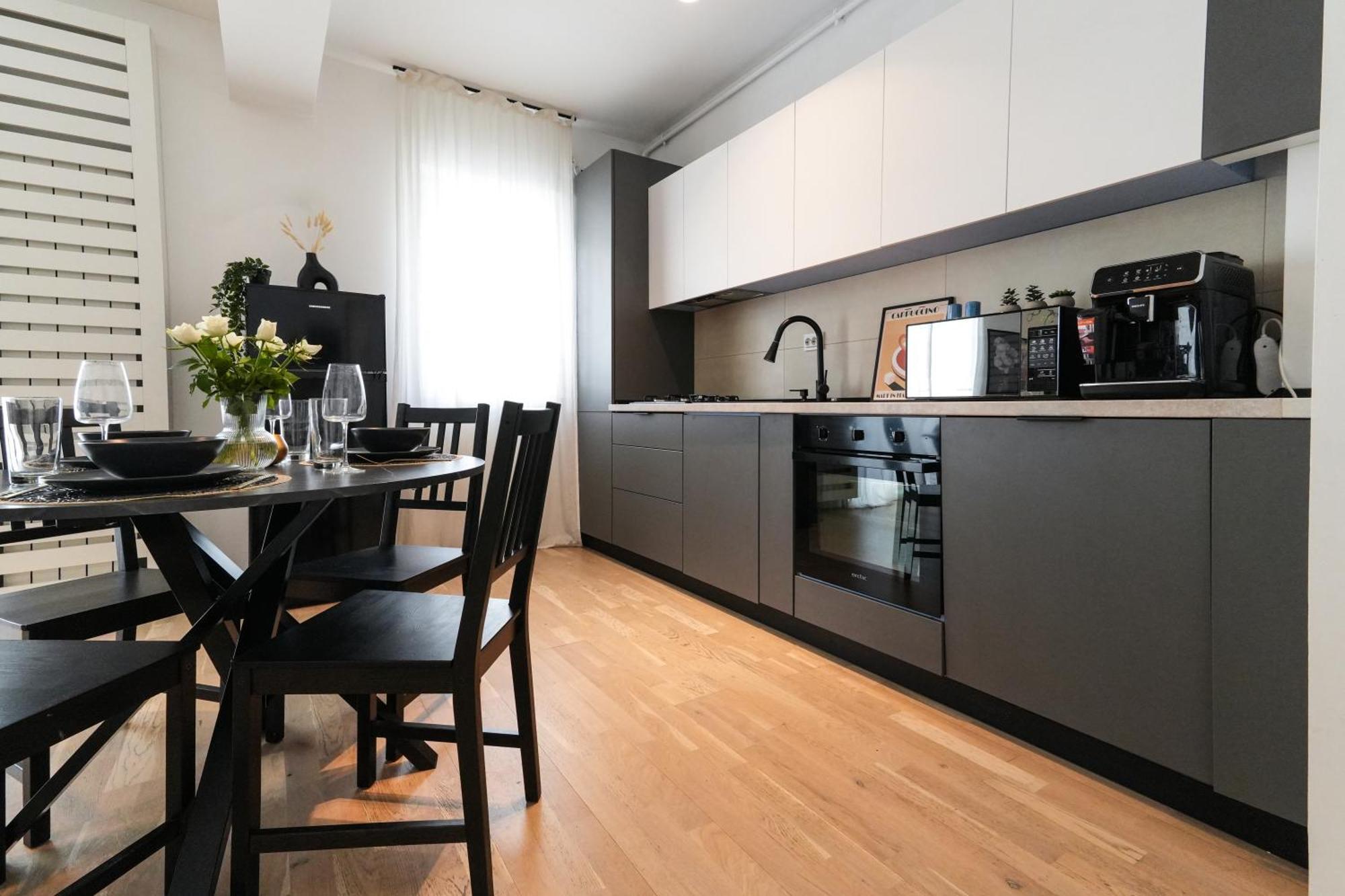 Maria - Modern Apartment With Parking And Workspace Bukarest Kültér fotó