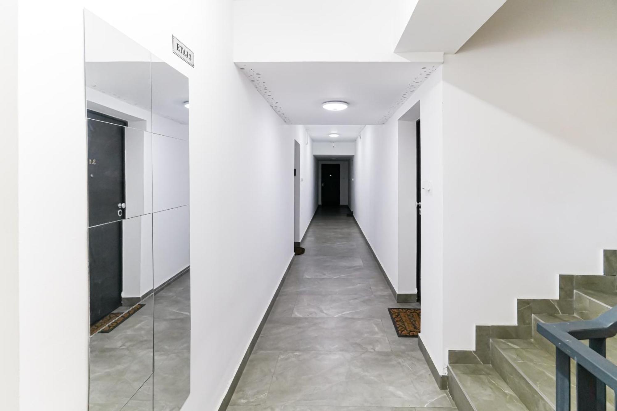 Maria - Modern Apartment With Parking And Workspace Bukarest Kültér fotó